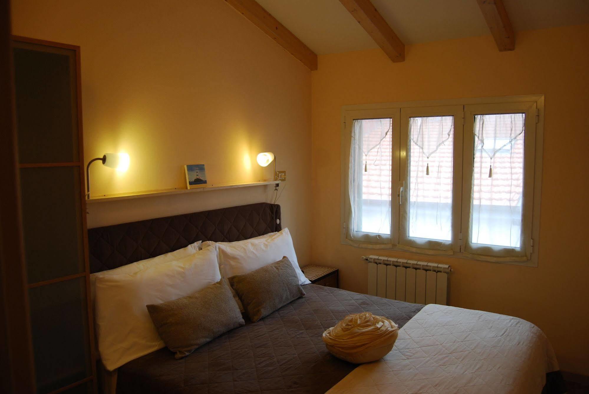 Burlamacco Gold Bed & Breakfast 5*